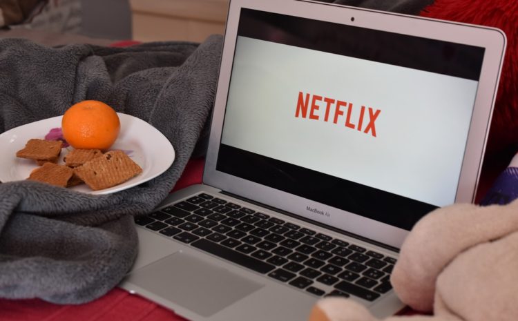  Séries Francesas na Netflix: Quais as melhores para se divertir e aprender francês